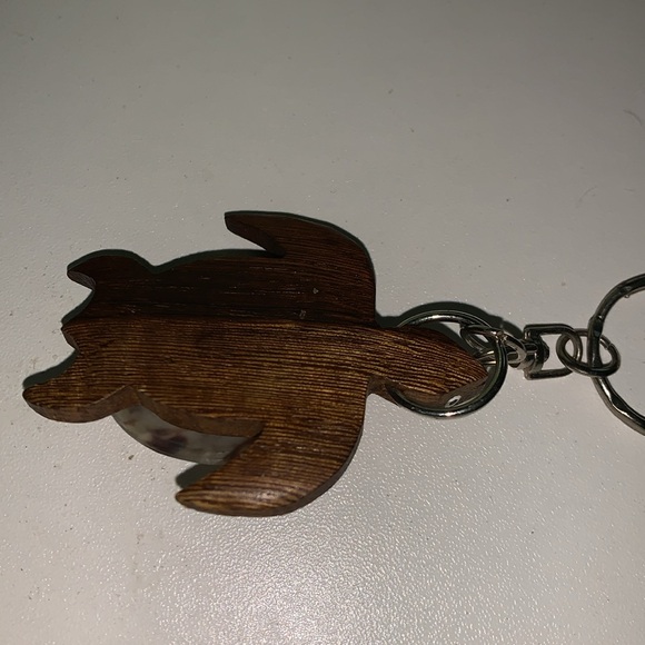 Wooden turtle shell purse/bag charm keychain nwot - Picture 4 of 6